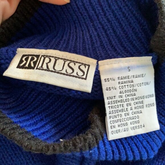 Vtg Russ blue long stylized snowflake sweater - Picture 8 of 9